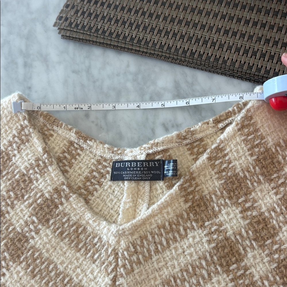 Burberry Wide Check Wool Shawl - Picture 5 of 5